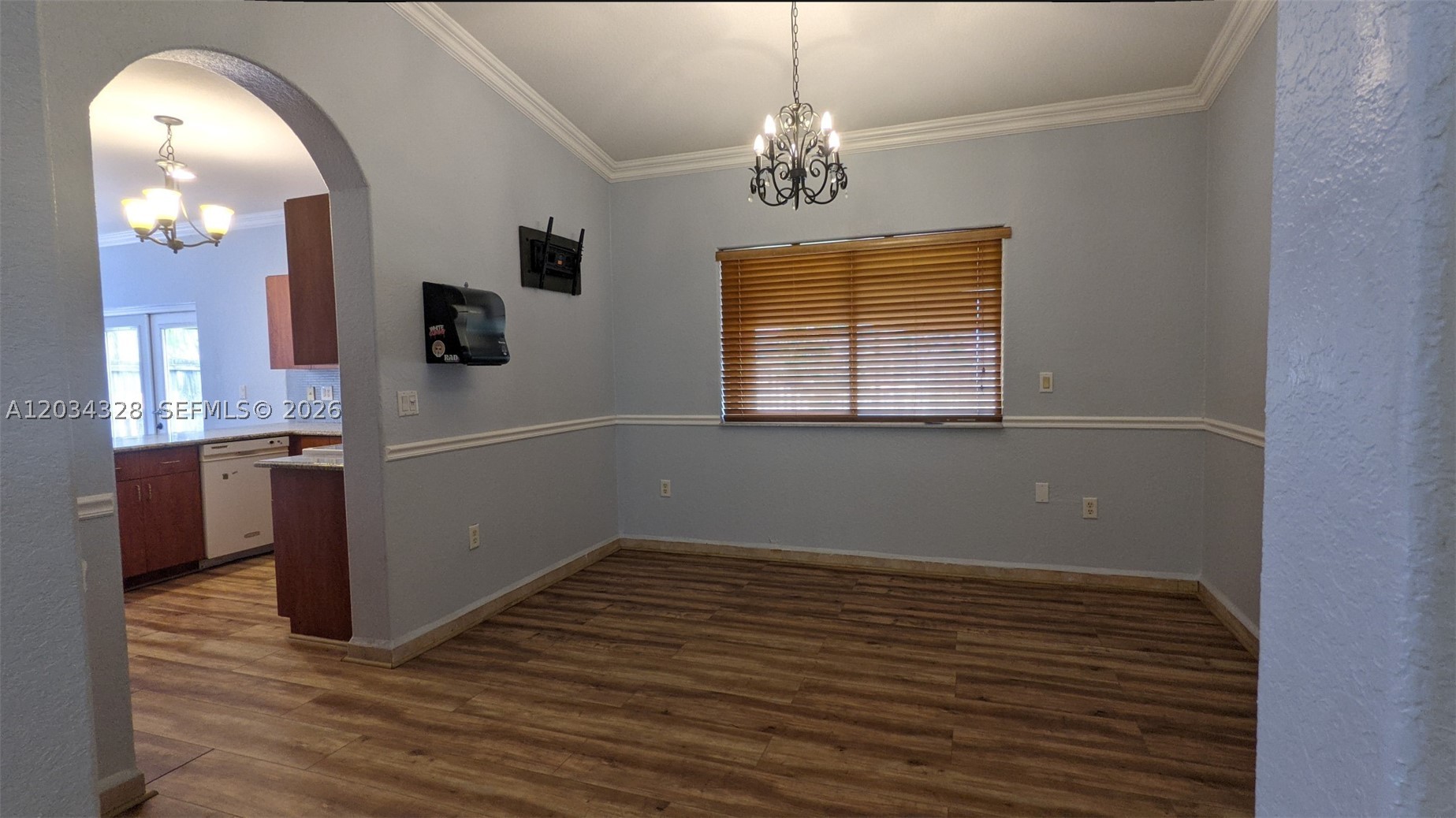 ROYAL GARDEN ESTATES - Residential