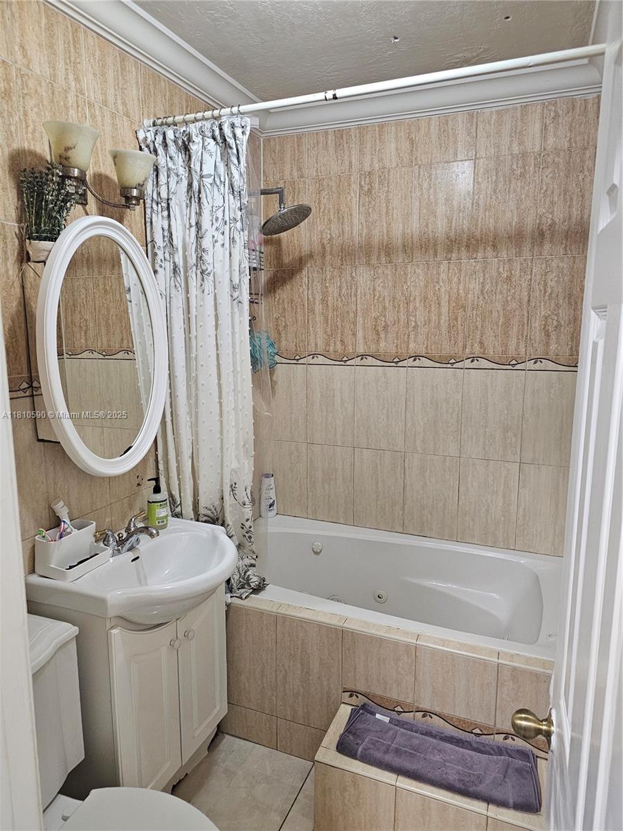 FAIRLAWN SEC A - Residential Lease