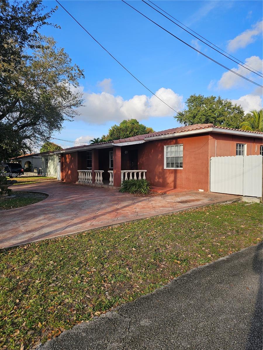 FAIRLAWN SEC A - Residential Lease