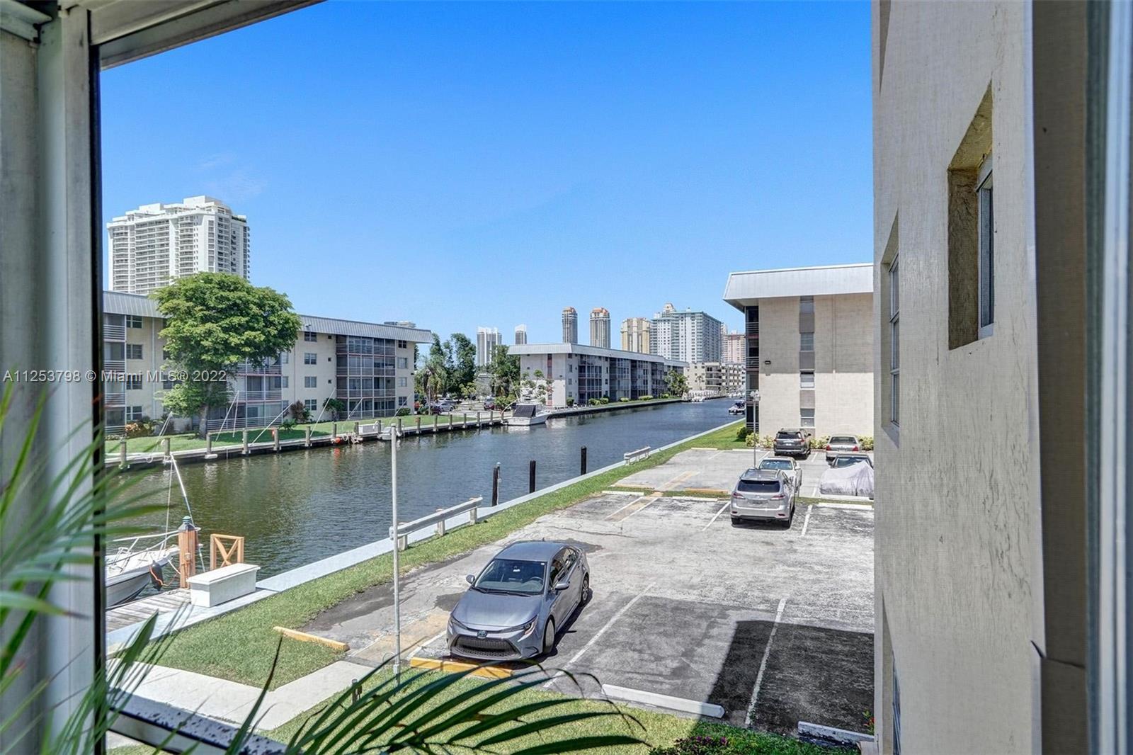 EDEN ISLES CONDO PART 1 - Residential
