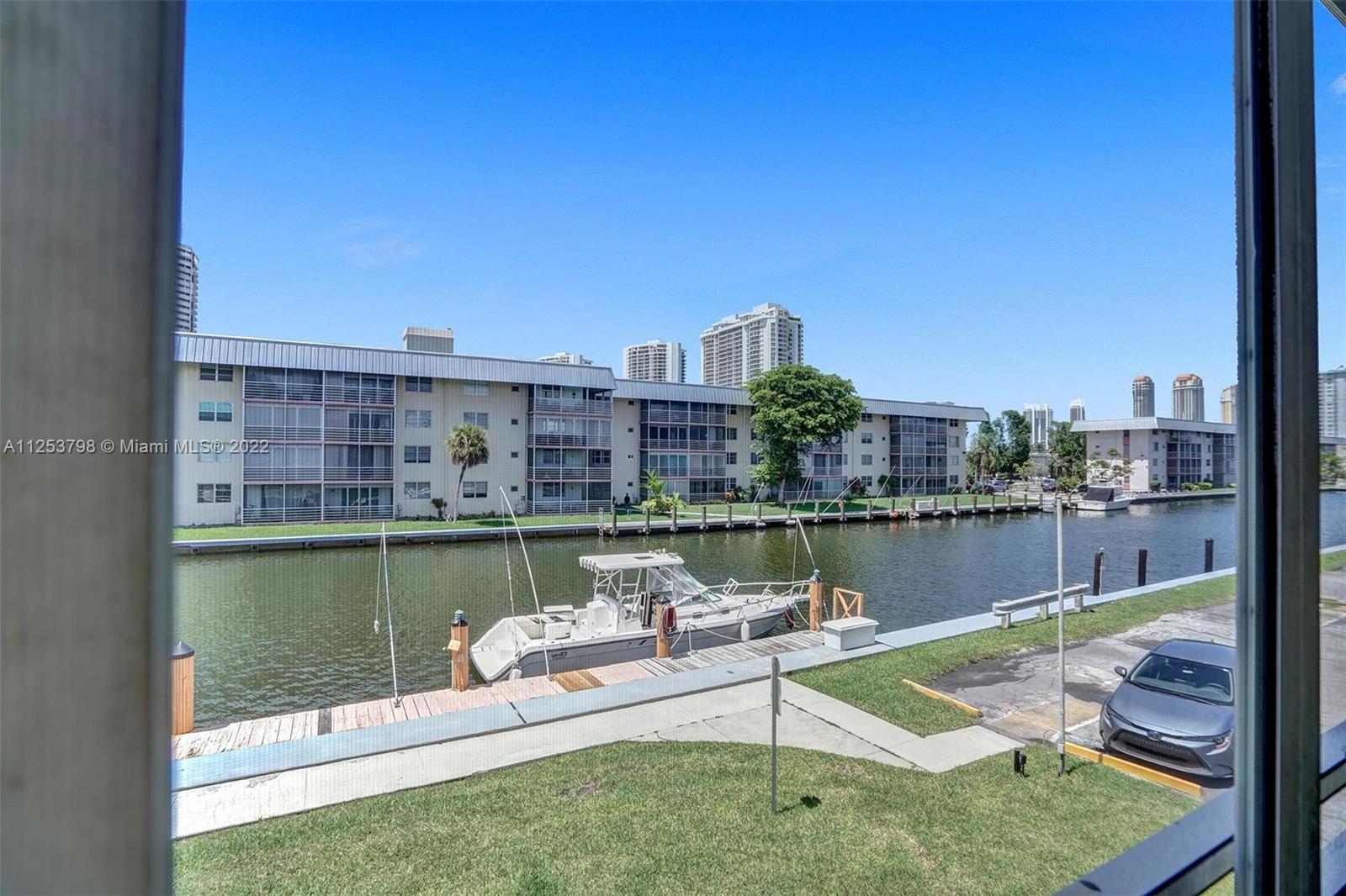 EDEN ISLES CONDO PART 1 - Residential