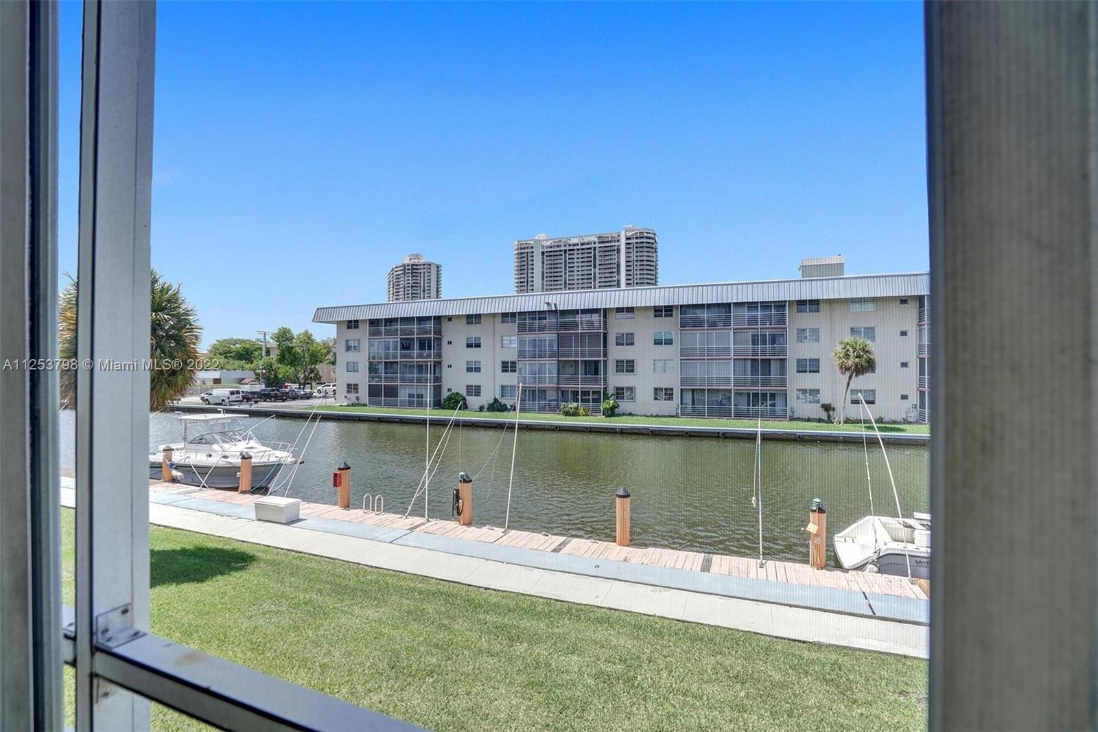 EDEN ISLES CONDO PART 1 - Residential