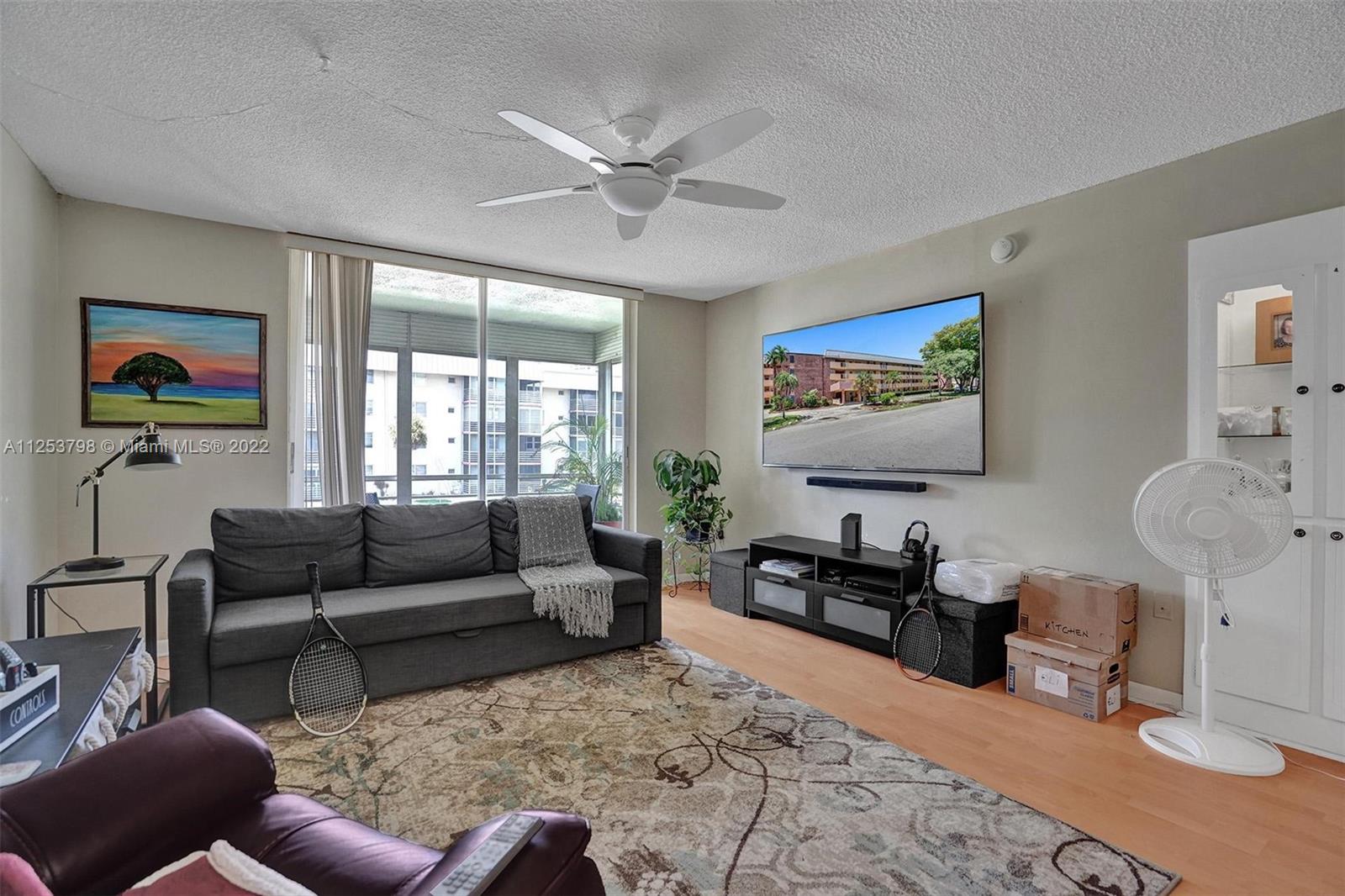 EDEN ISLES CONDO PART 1 - Residential