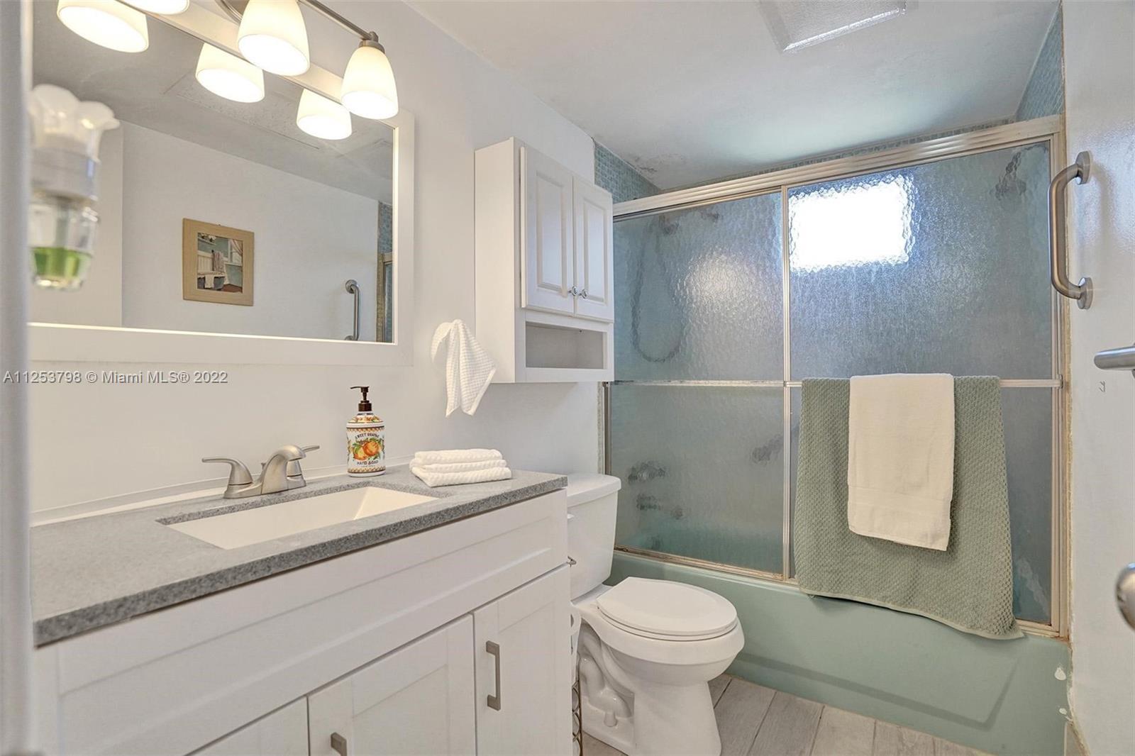 EDEN ISLES CONDO PART 1 - Residential