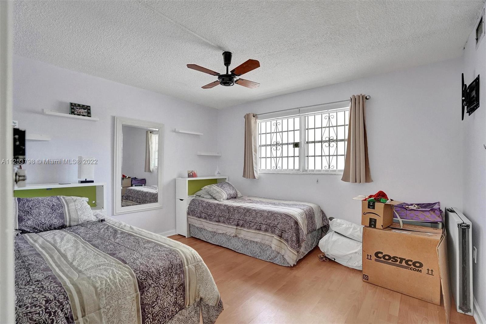 EDEN ISLES CONDO PART 1 - Residential