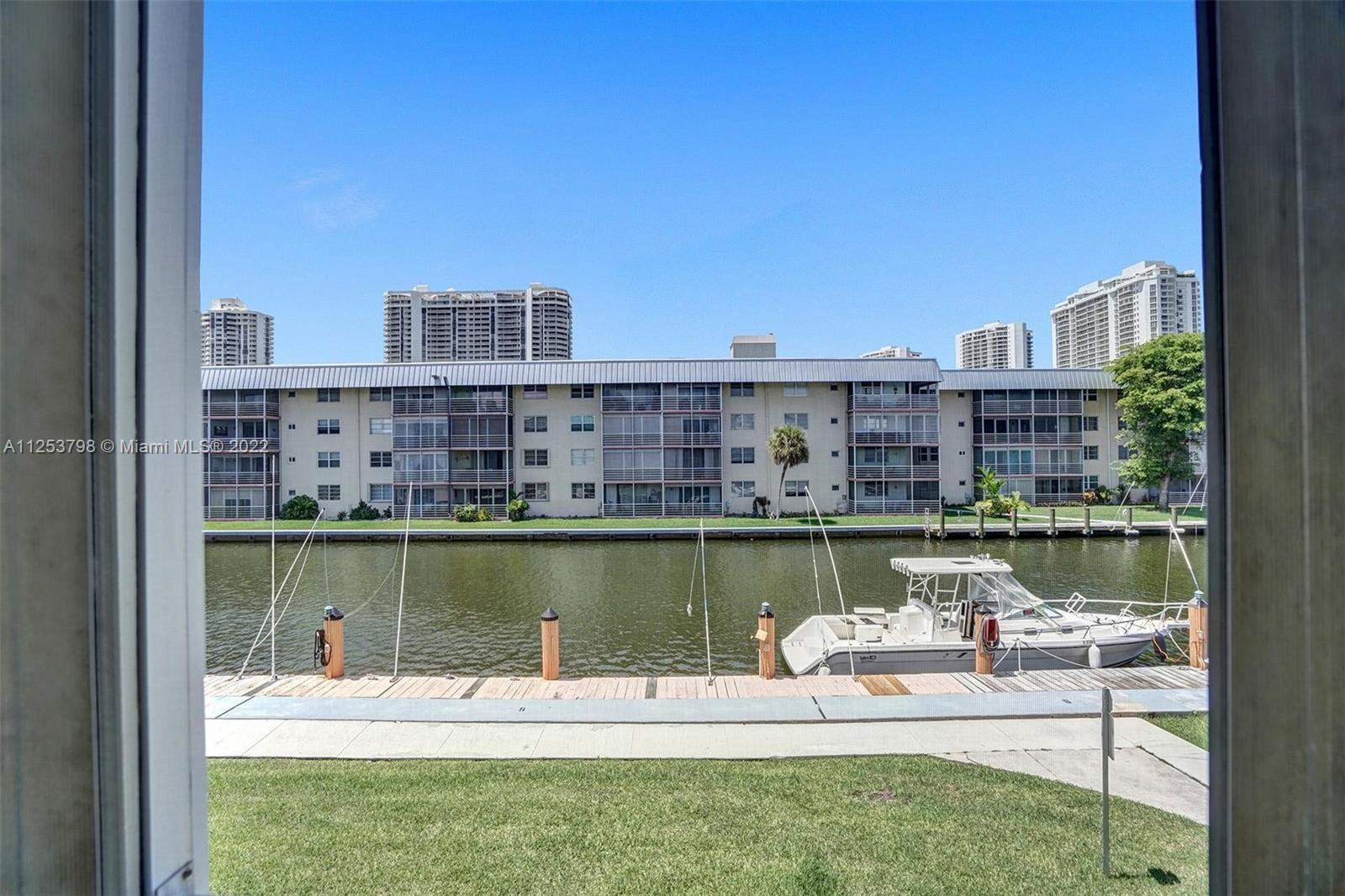 EDEN ISLES CONDO PART 1 - Residential