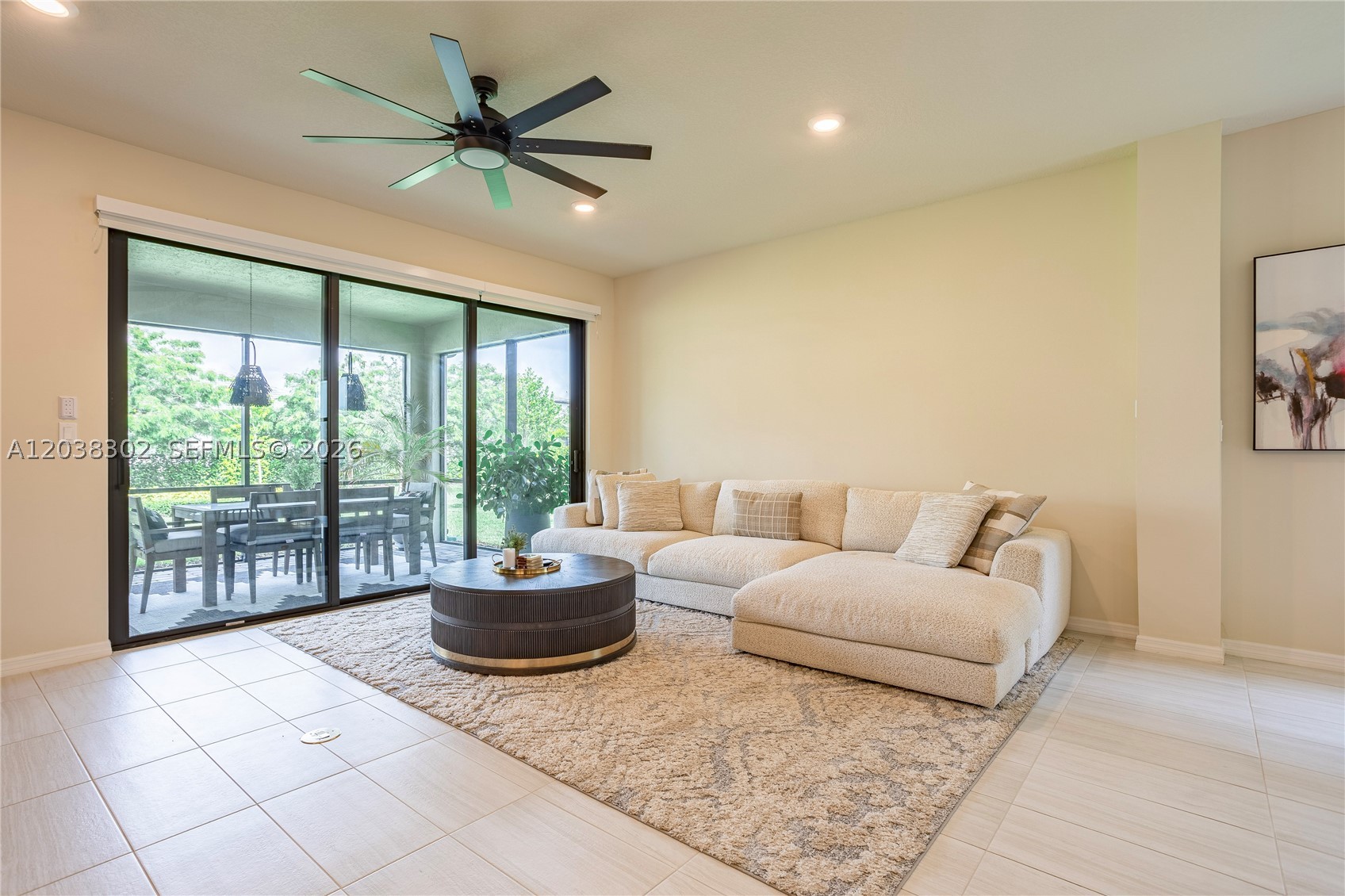 OAK TREE PROPERTY REDEVEL - Residential Lease
