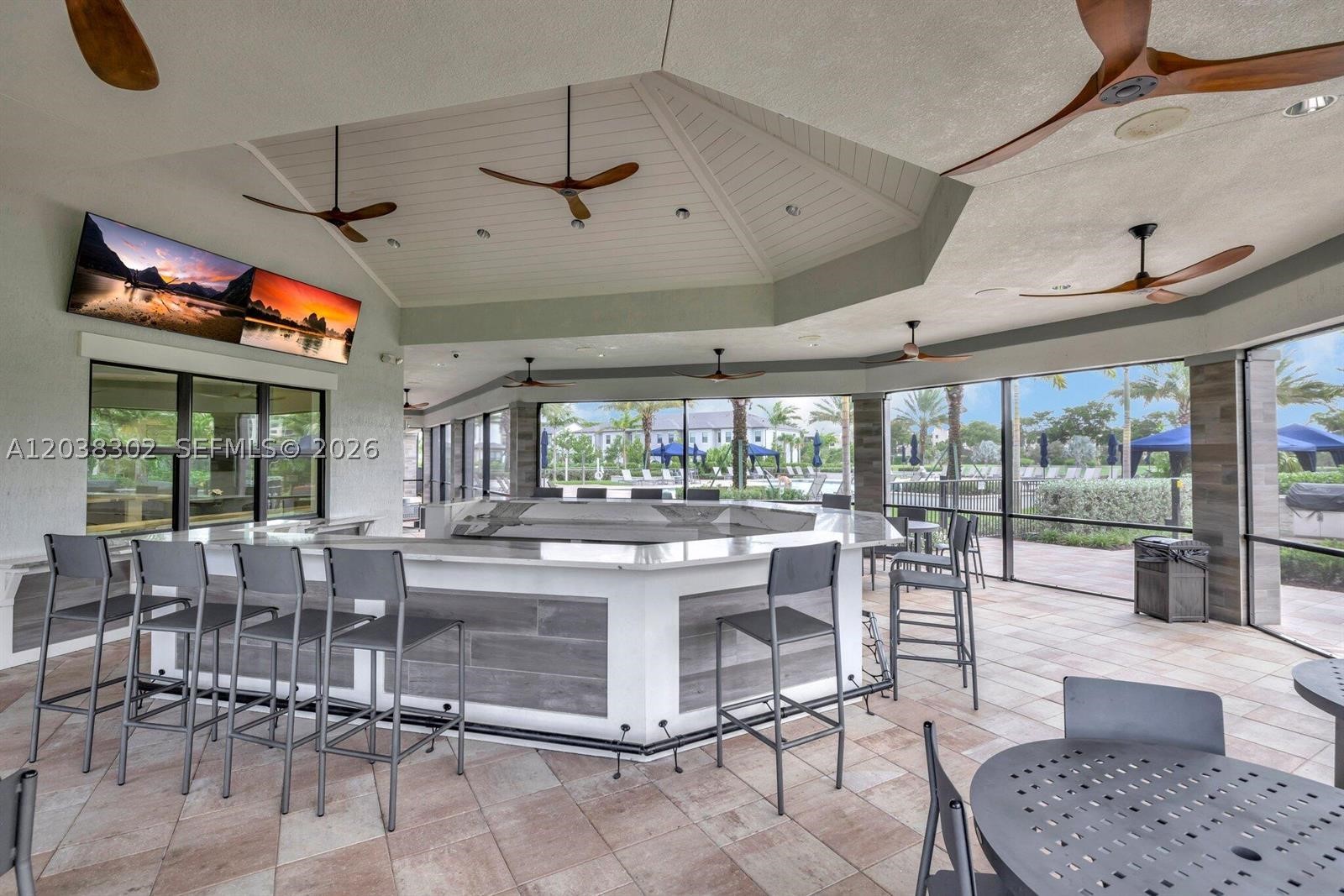 OAK TREE PROPERTY REDEVEL - Residential Lease