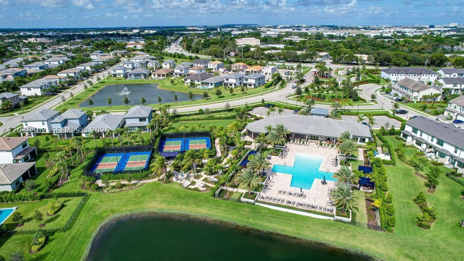 OAK TREE PROPERTY REDEVEL - Residential Lease