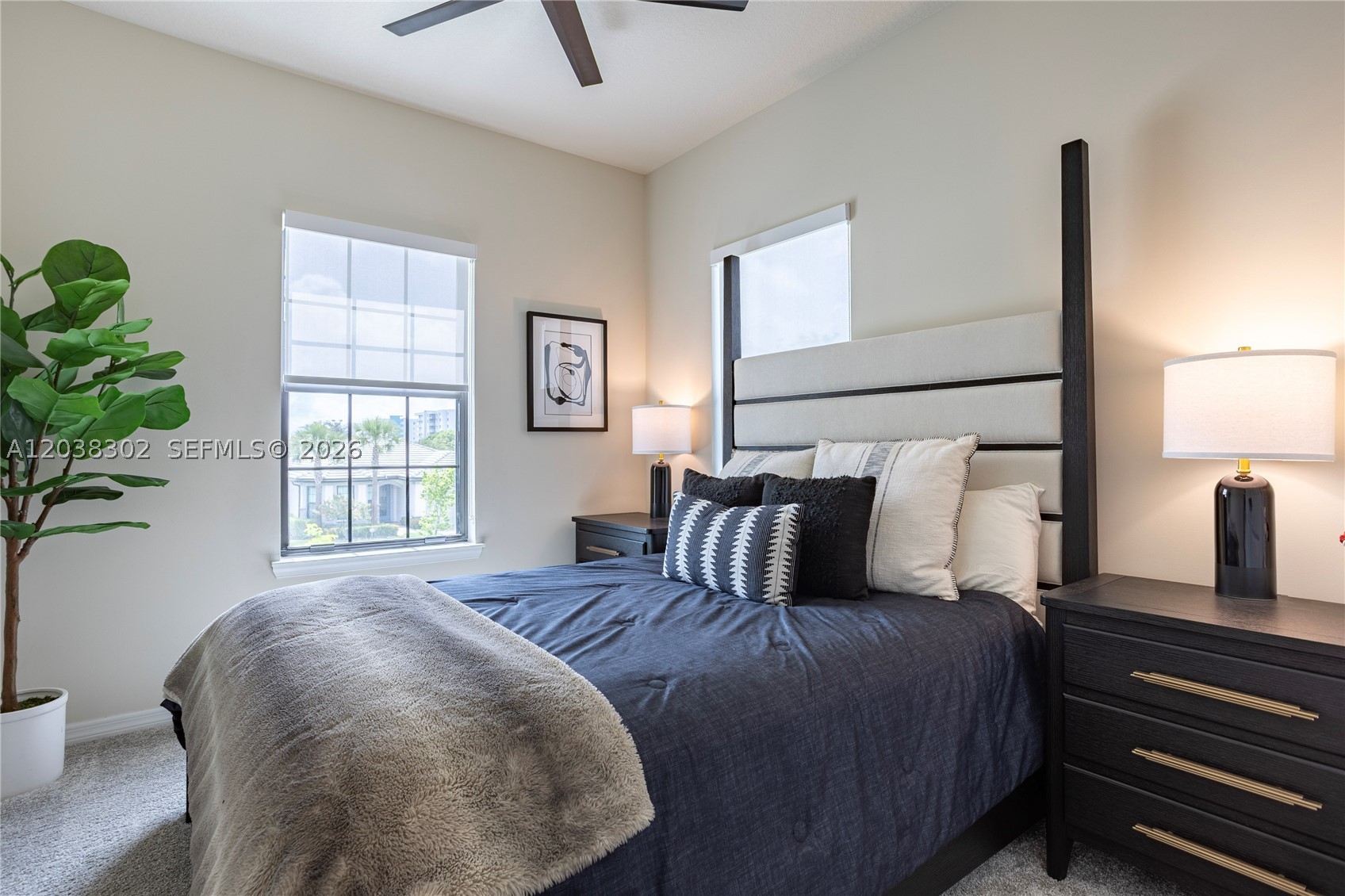 OAK TREE PROPERTY REDEVEL - Residential Lease