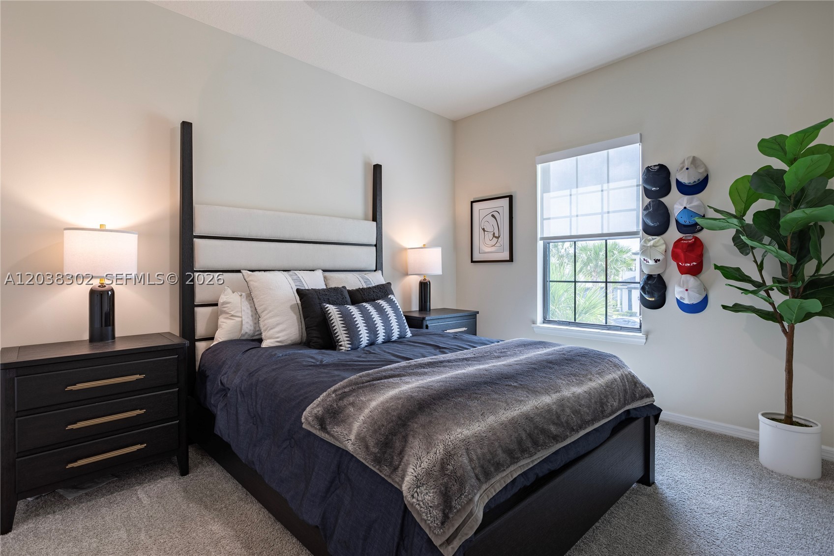 OAK TREE PROPERTY REDEVEL - Residential Lease