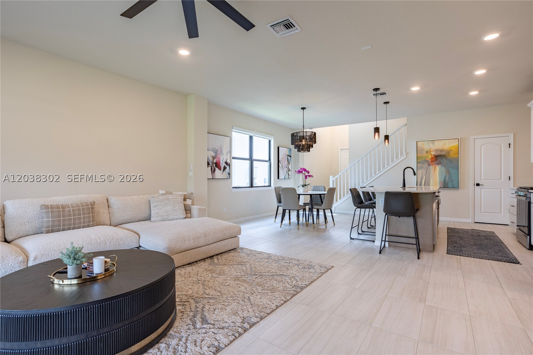 OAK TREE PROPERTY REDEVEL - Residential Lease