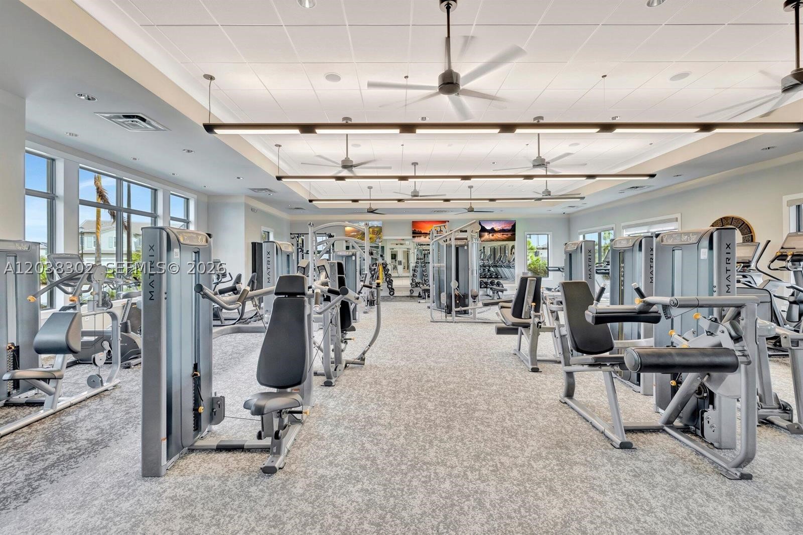 OAK TREE PROPERTY REDEVEL - Residential Lease