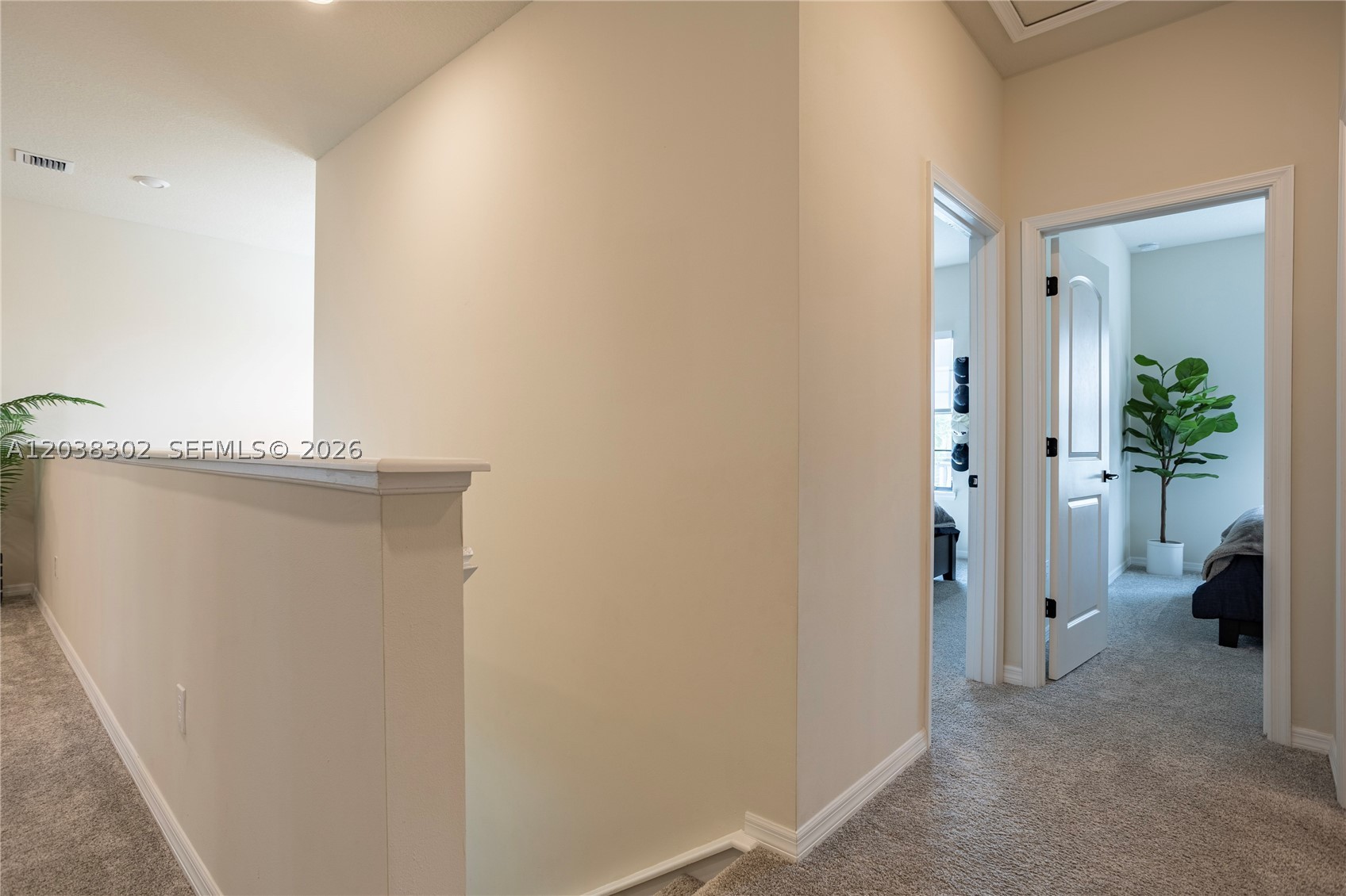 OAK TREE PROPERTY REDEVEL - Residential Lease