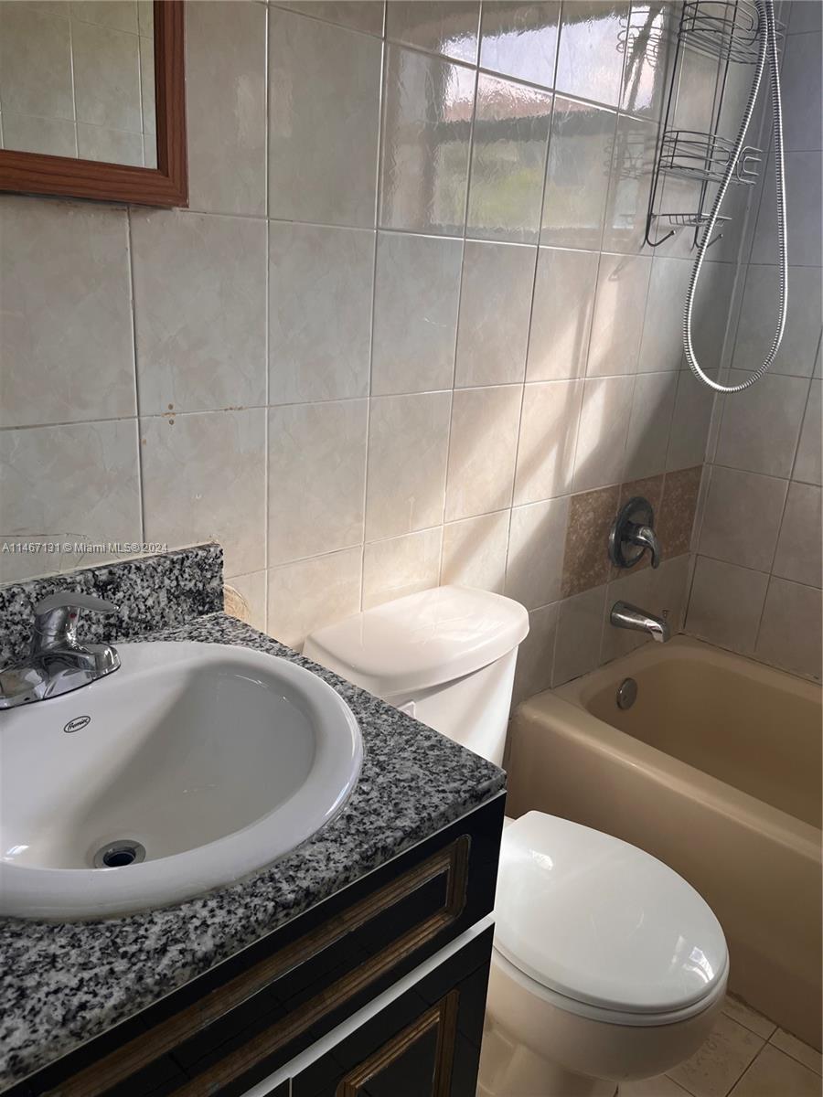 RICHLAND ESTATES - Residential