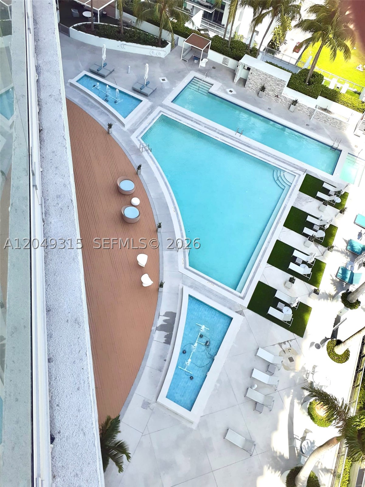 IVY CONDO - Residential Lease
