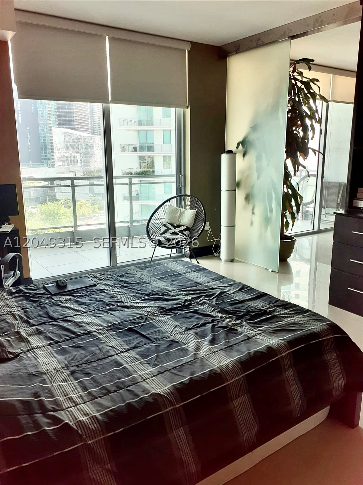 IVY CONDO - Residential Lease