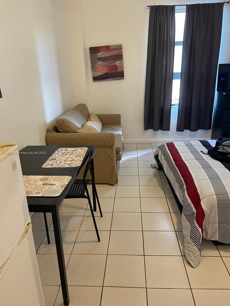 HOLLYWOOD BEACH RESORT CO - Residential