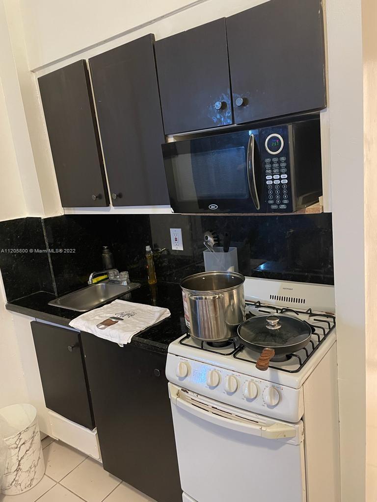 HOLLYWOOD BEACH RESORT CO - Residential