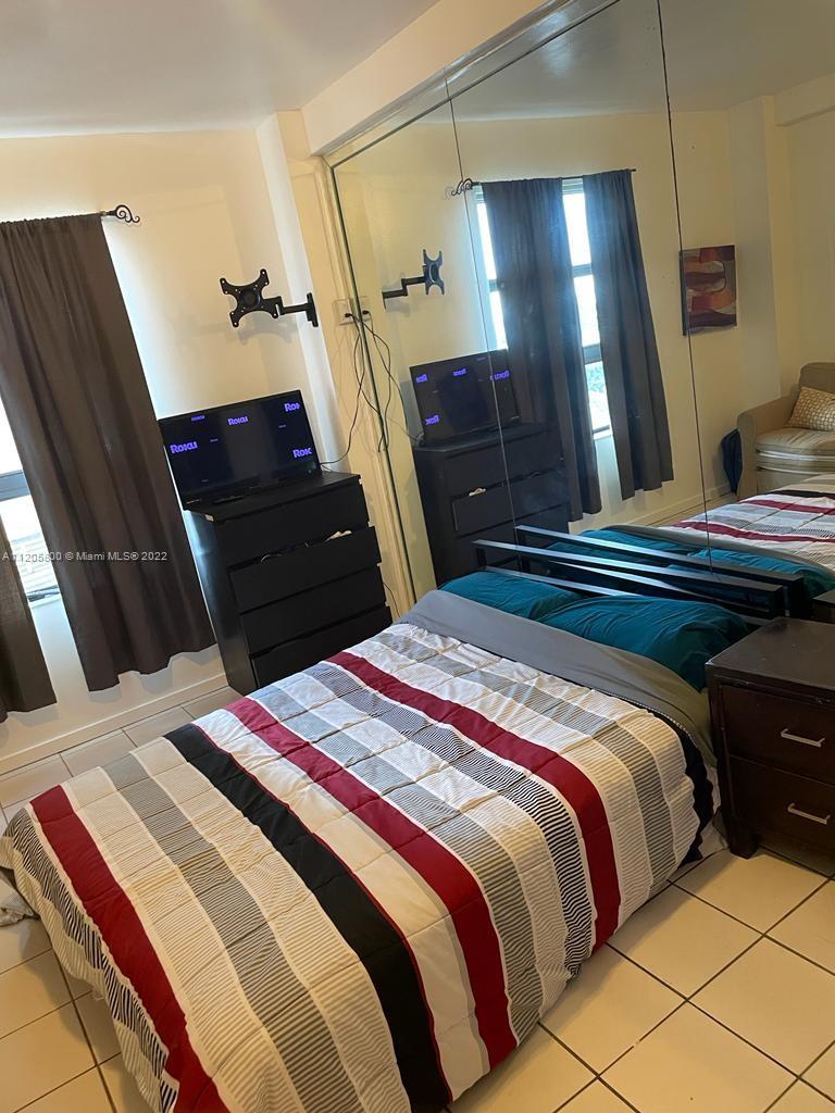 HOLLYWOOD BEACH RESORT CO - Residential