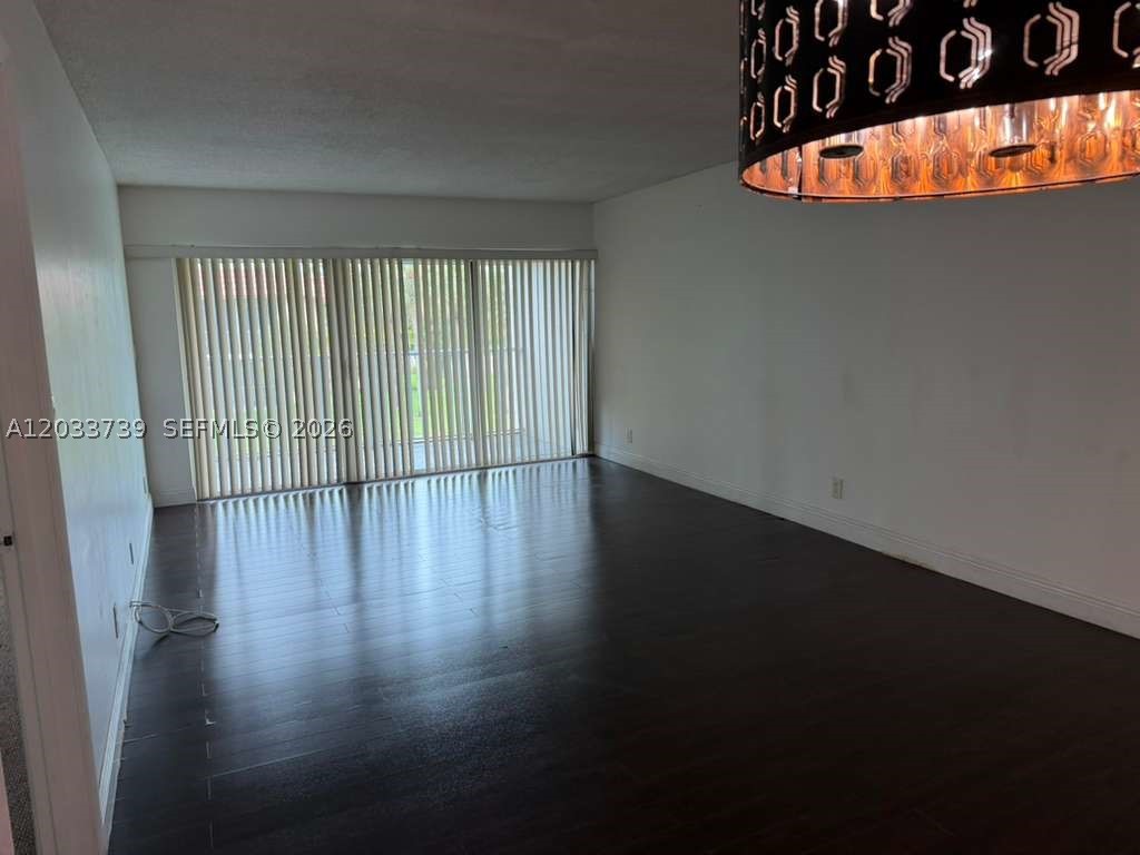 BUILDING ONE OF RACQUET C - Residential Lease