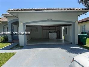 FANTASY REEF - Residential Lease