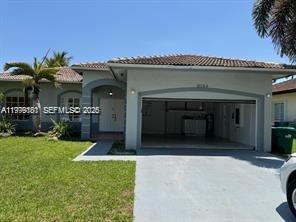 FANTASY REEF - Residential Lease