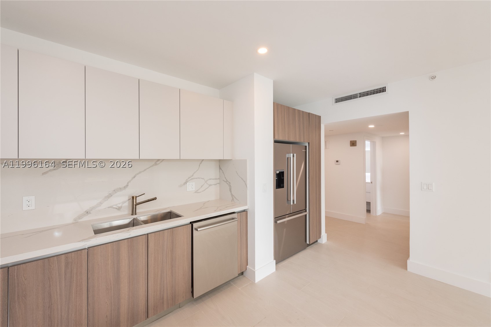 THE EMERALDBAY @ KEY COLO - Residential