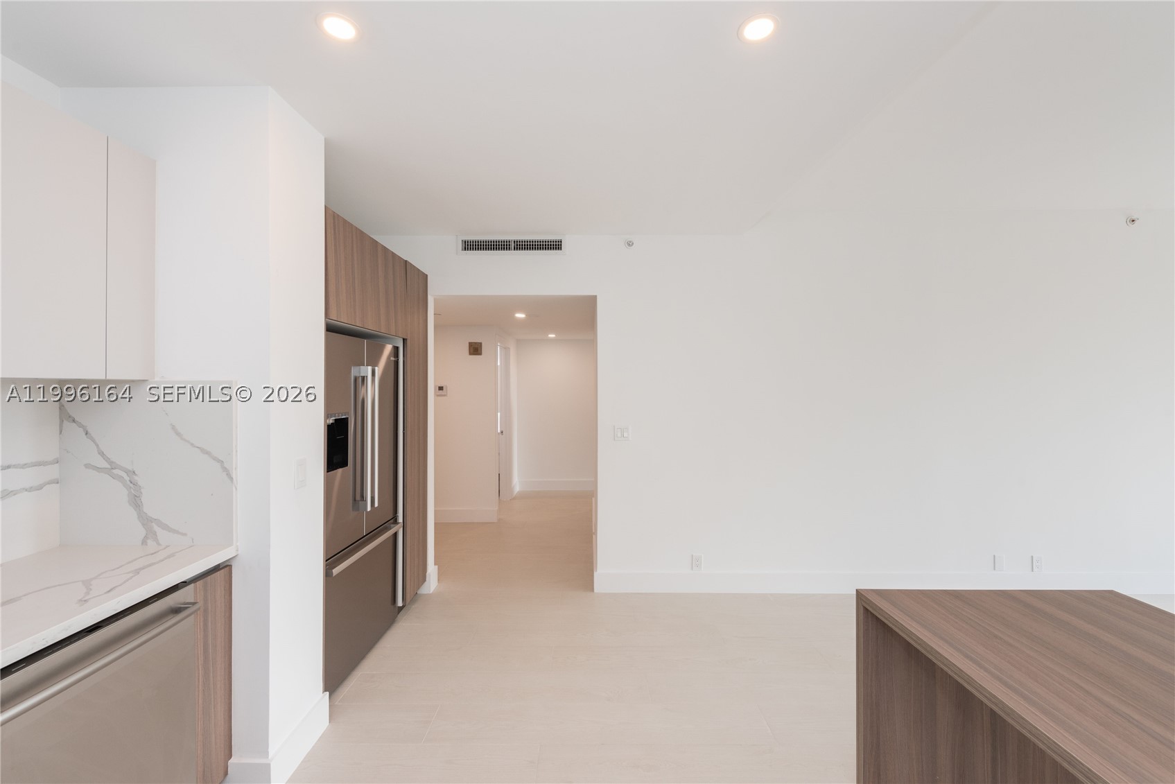 THE EMERALDBAY @ KEY COLO - Residential