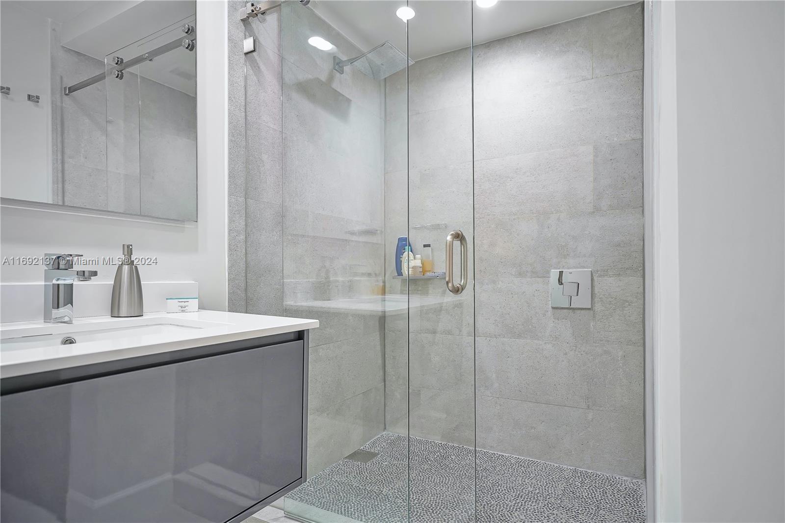 CARBONELL CONDO - Residential Lease