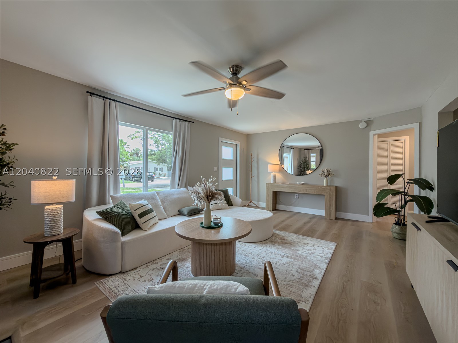RIVERSIDE PARK - Residential