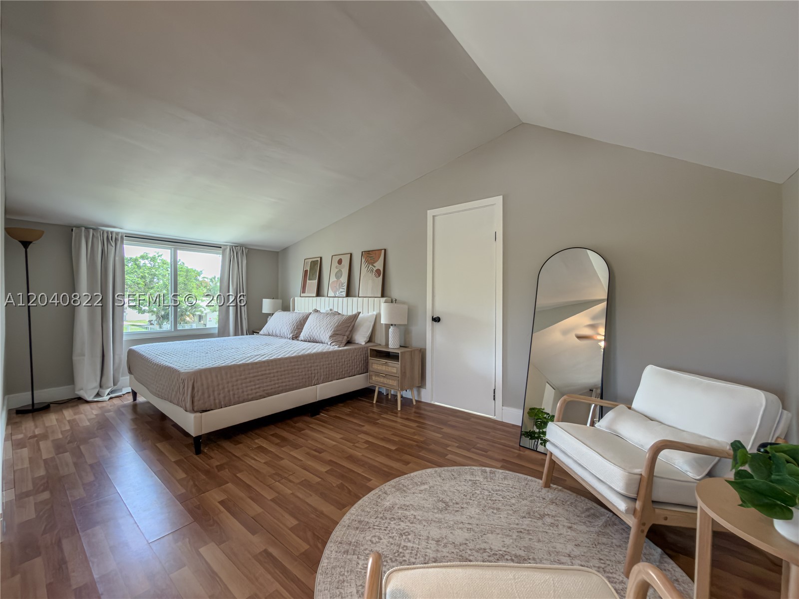 RIVERSIDE PARK - Residential