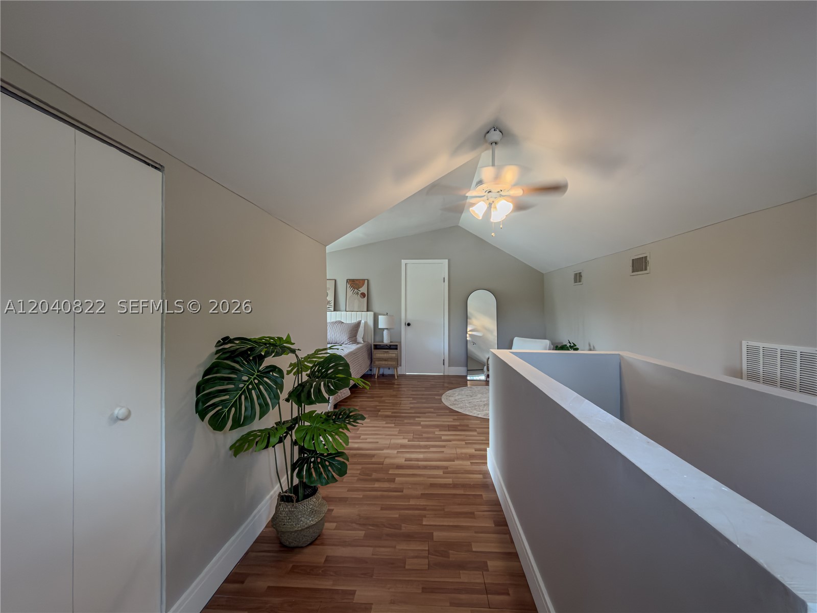 RIVERSIDE PARK - Residential