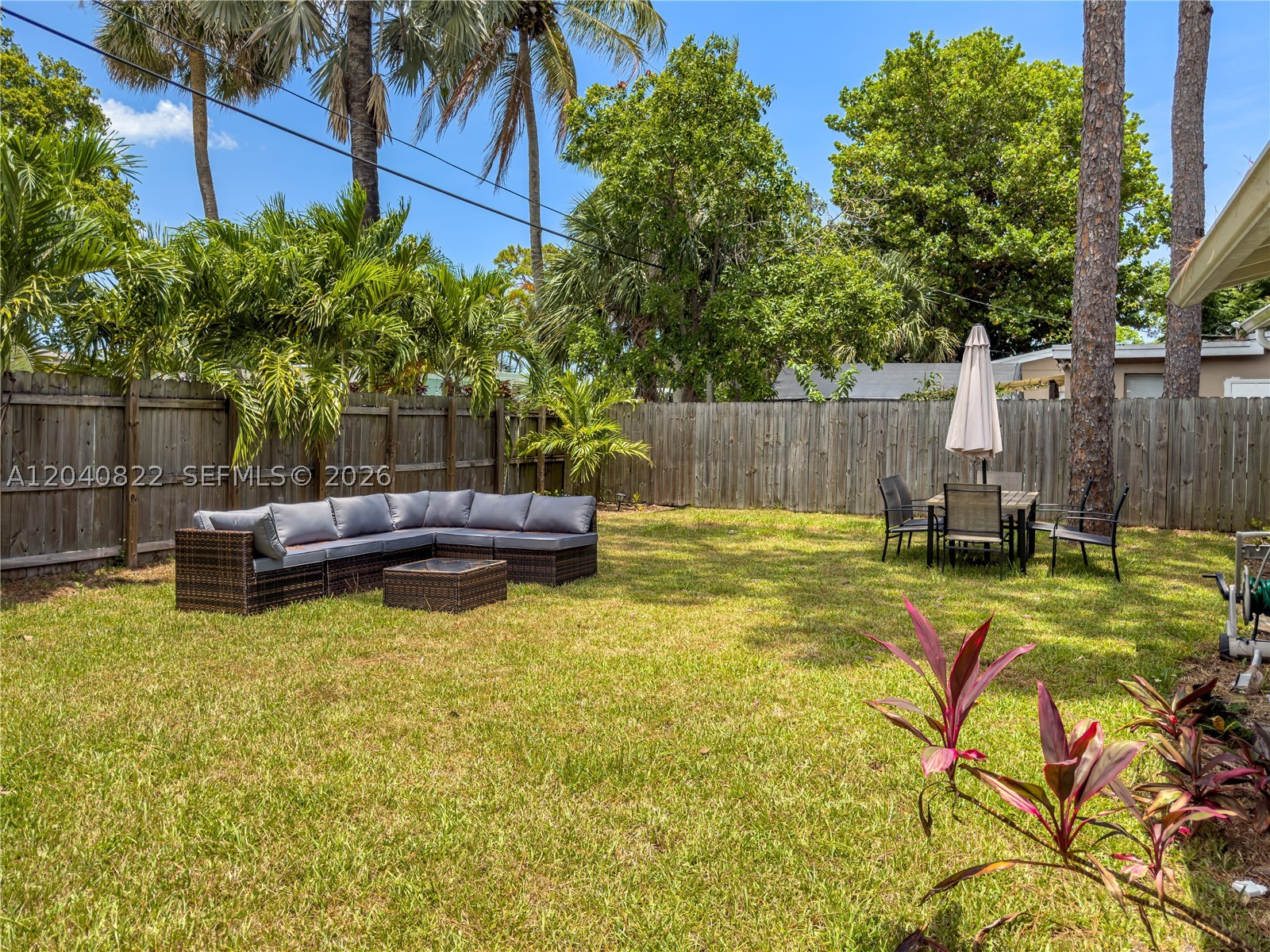RIVERSIDE PARK - Residential