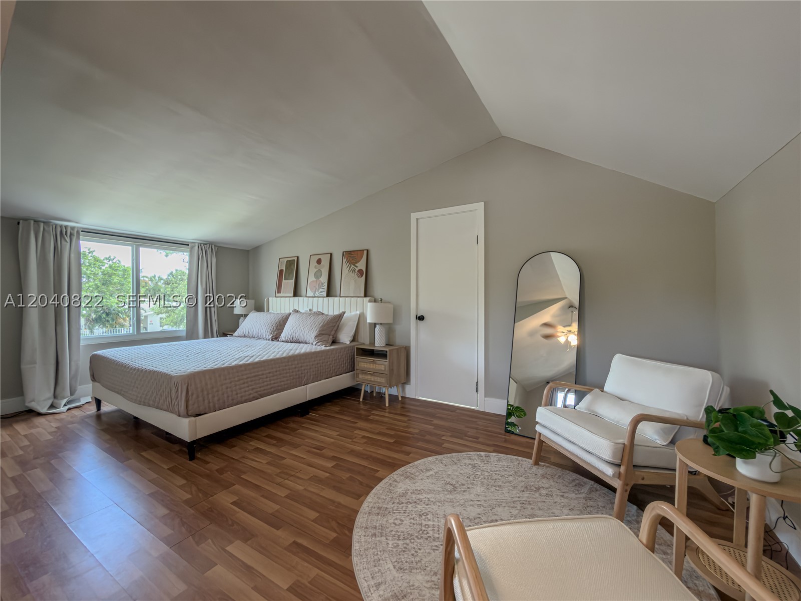 RIVERSIDE PARK - Residential