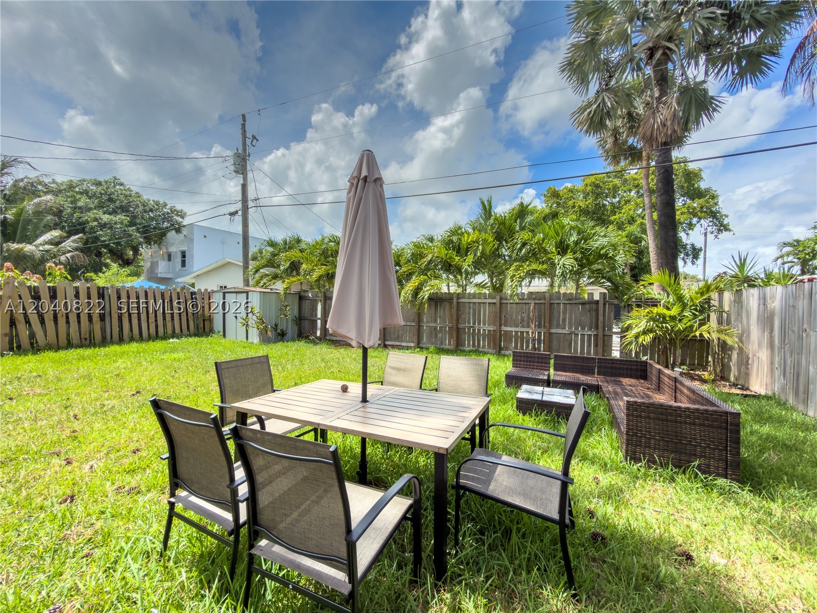 RIVERSIDE PARK - Residential