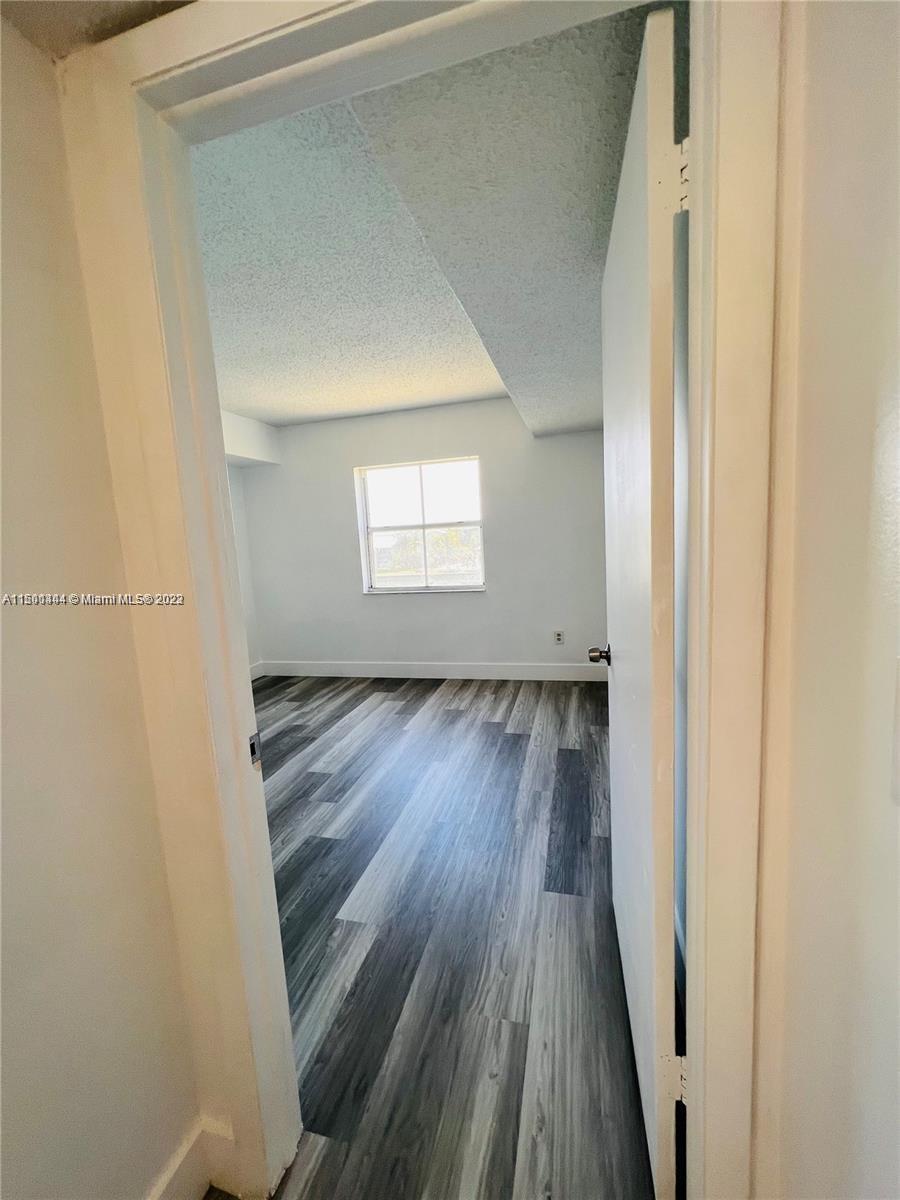 SAGA BAY GARDENS CONDO - Residential