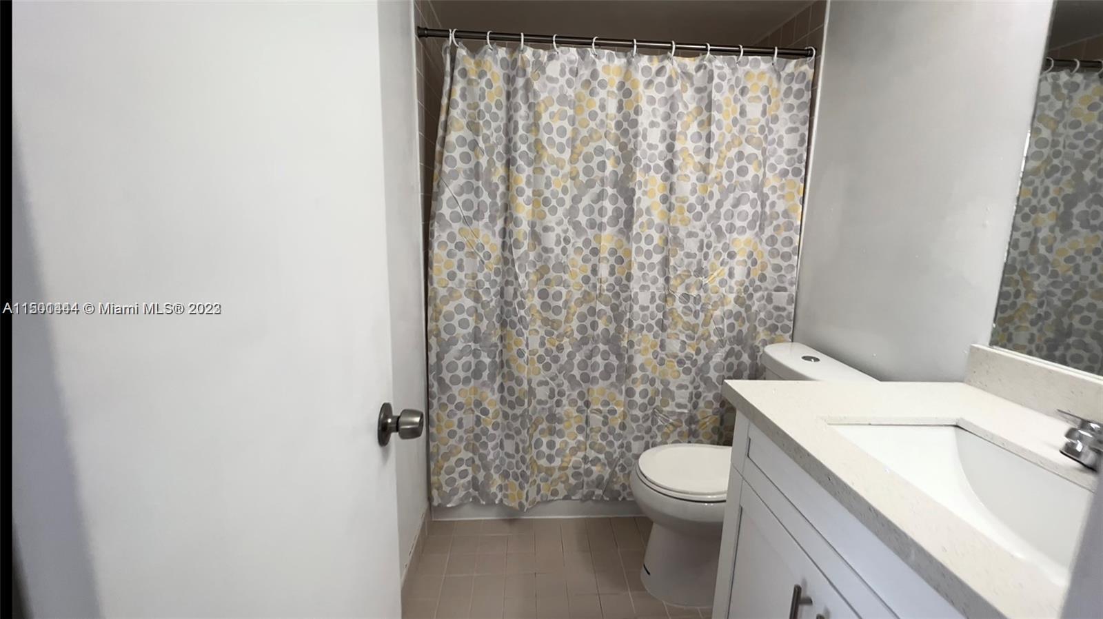 SAGA BAY GARDENS CONDO - Residential