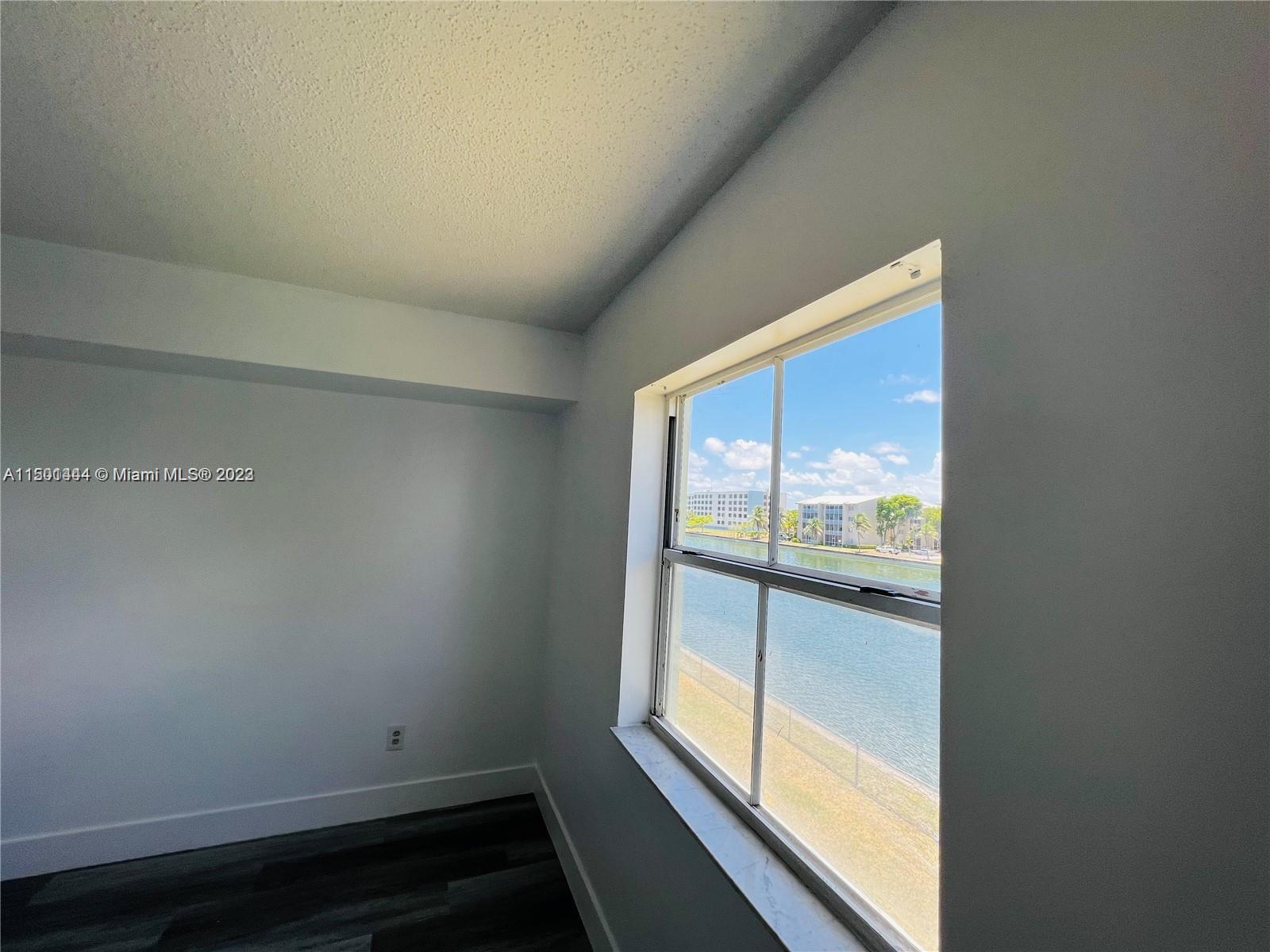 SAGA BAY GARDENS CONDO - Residential