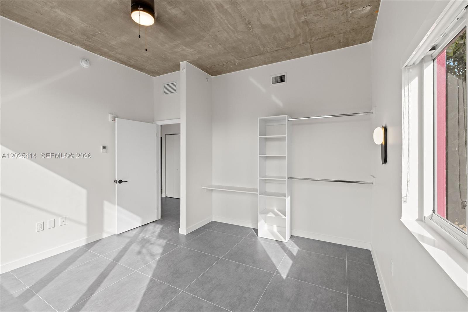 NORTHERN BLVD TRACK - Residential Lease