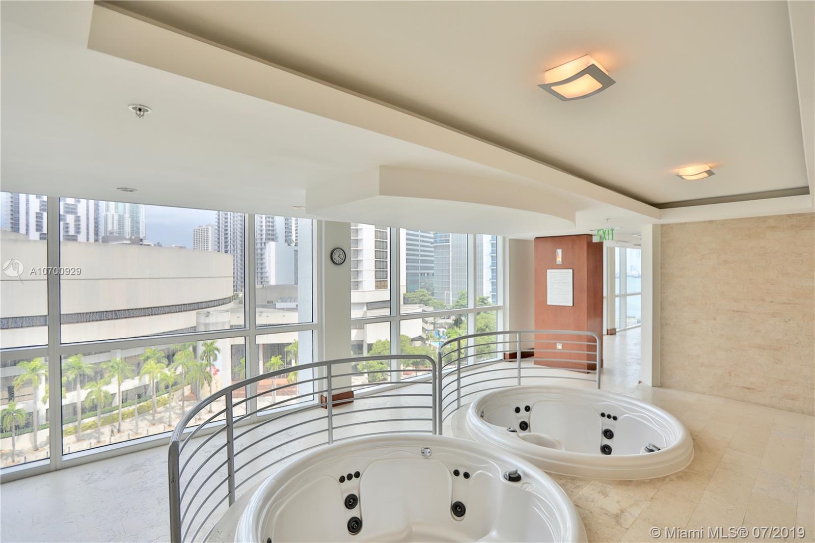 BRICKELL ON THE RIVER N T - Residential