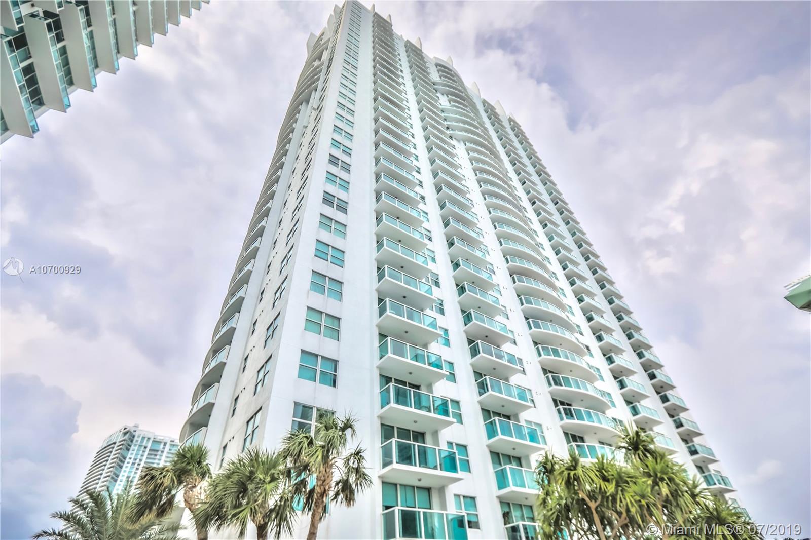 BRICKELL ON THE RIVER N T - Residential