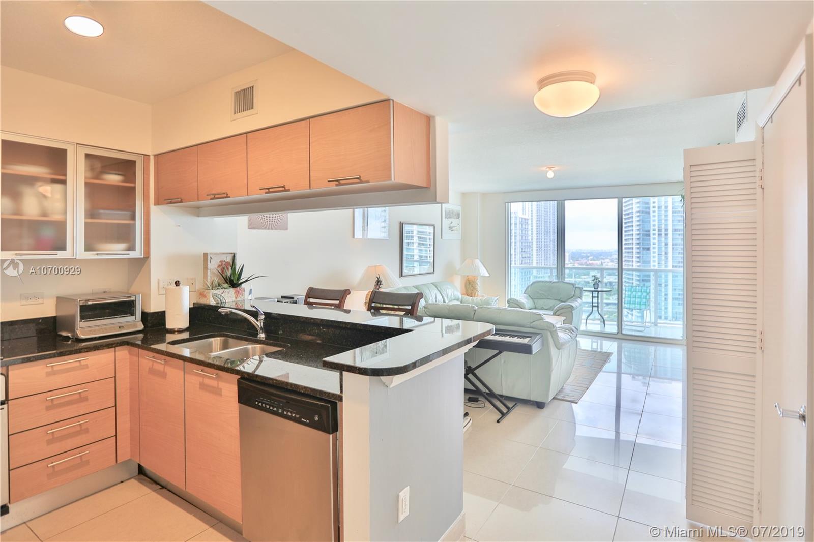 BRICKELL ON THE RIVER N T - Residential
