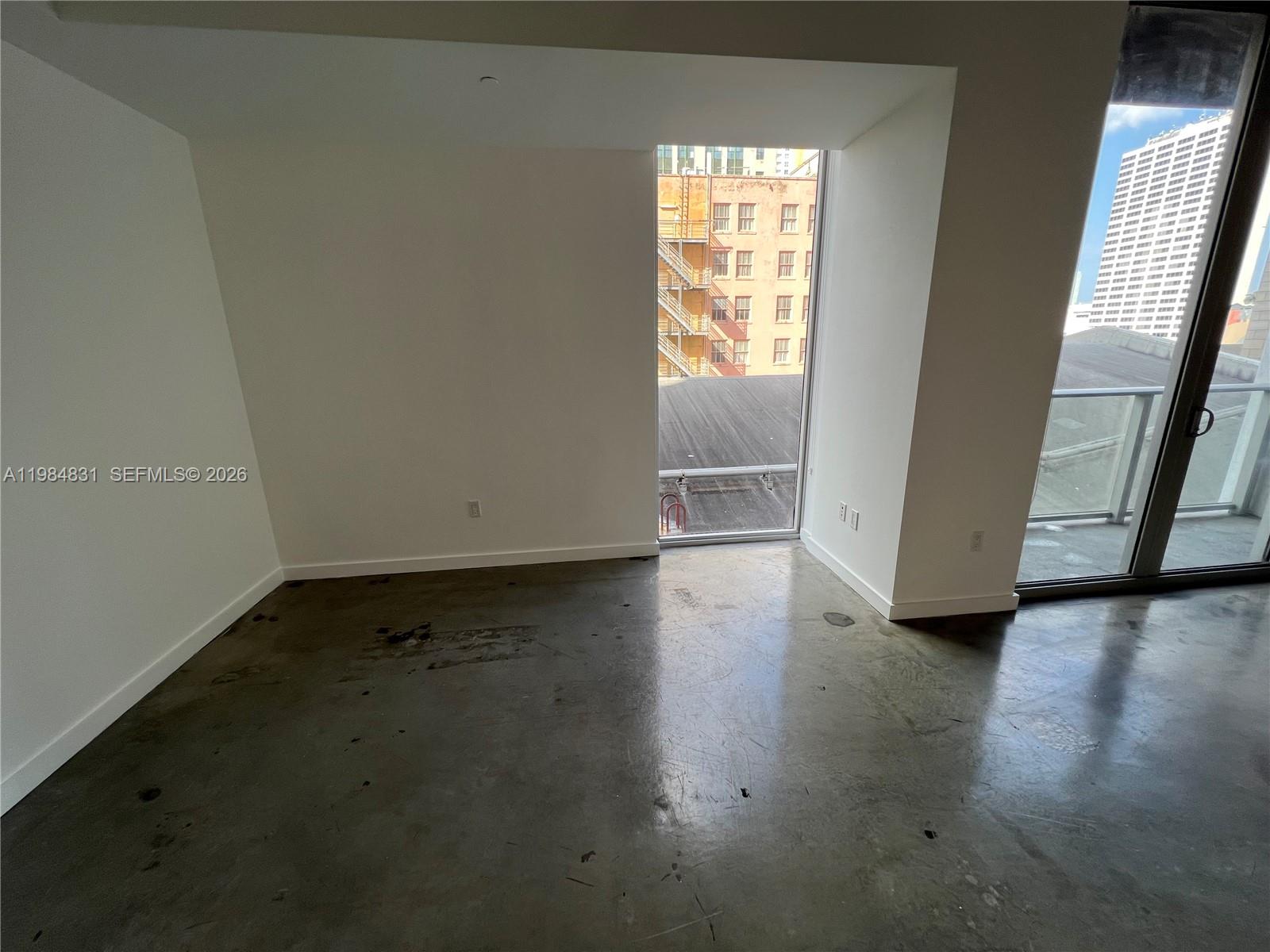 CENTRO CONDO - Residential Lease