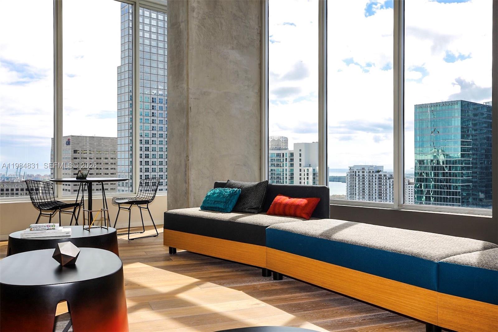 CENTRO CONDO - Residential Lease