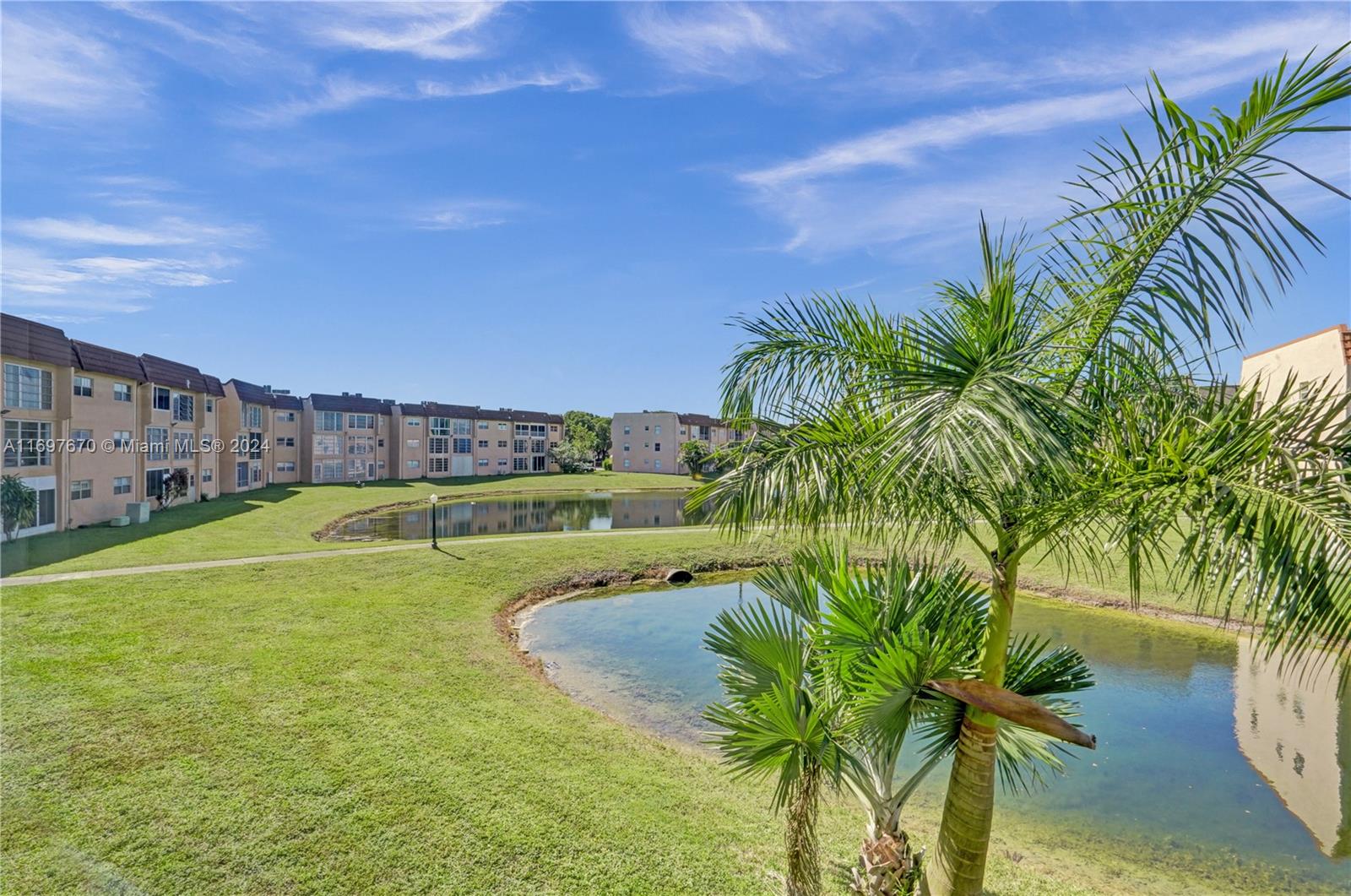 SUNRISE LAKES 72 CONDO - Residential