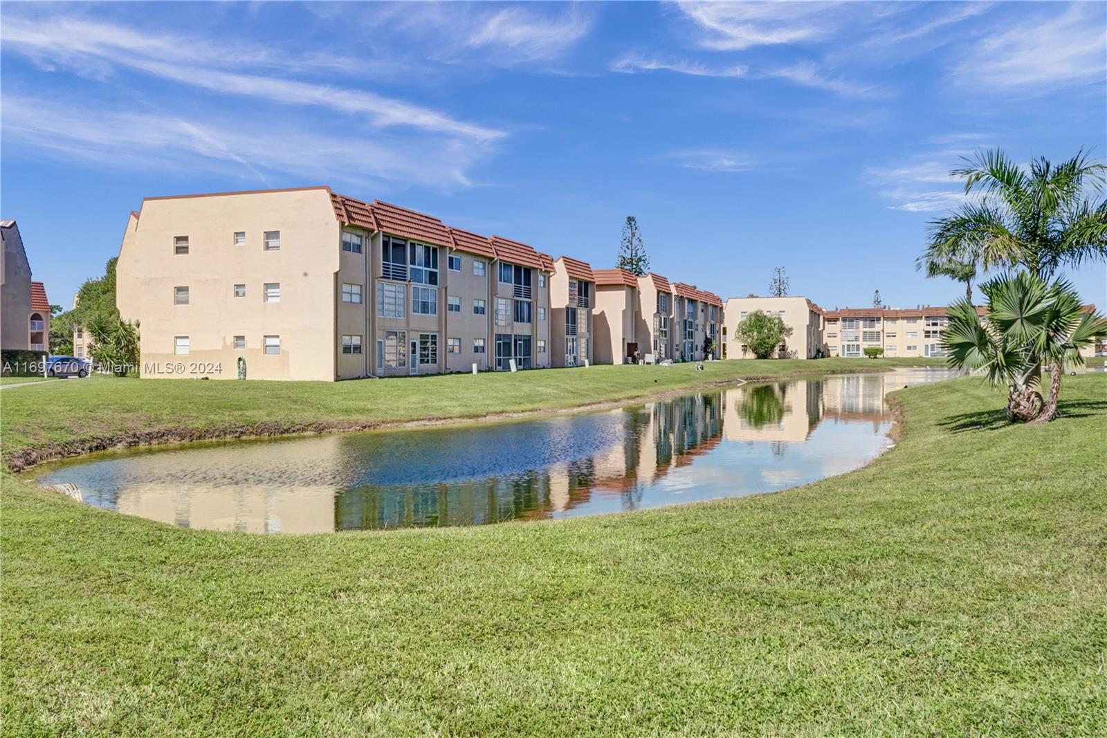 SUNRISE LAKES 72 CONDO - Residential