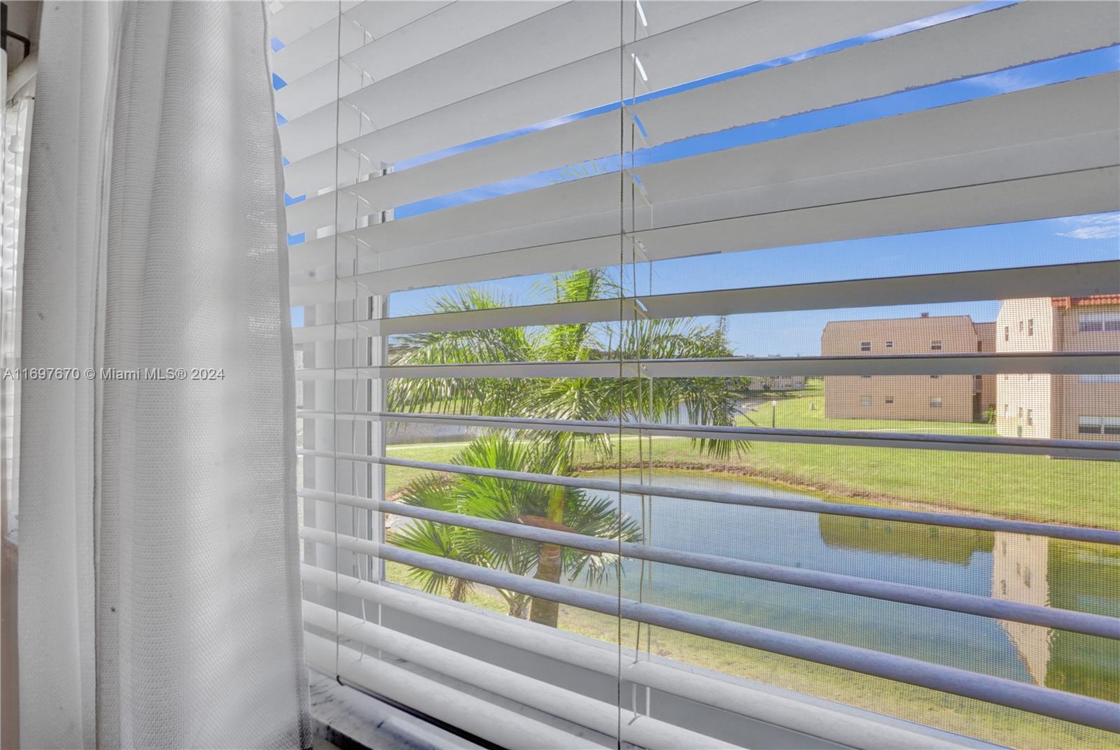 SUNRISE LAKES 72 CONDO - Residential