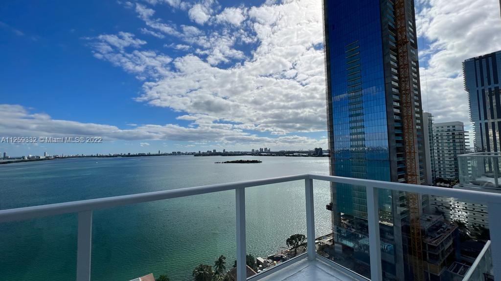 THE CRIMSON CONDO - Residential Lease