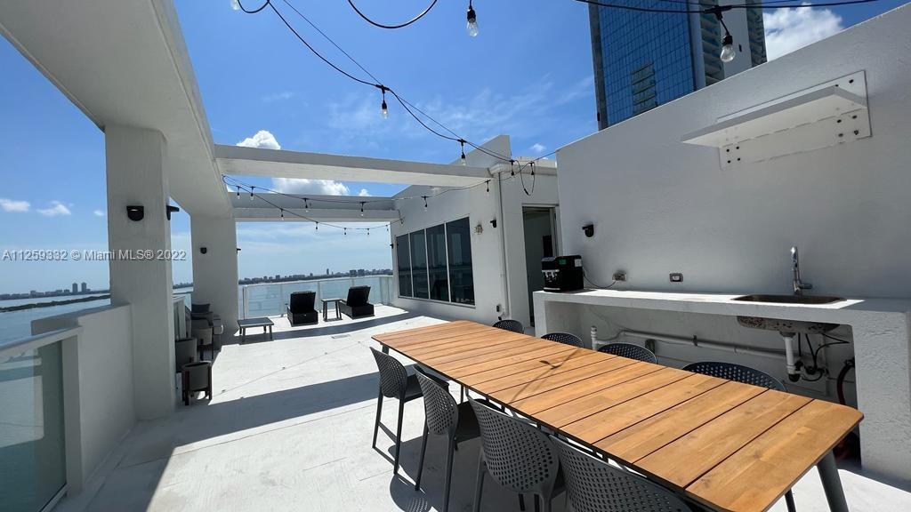 THE CRIMSON CONDO - Residential Lease